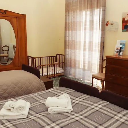 호스텔 Casa Di Chiara 크로토네