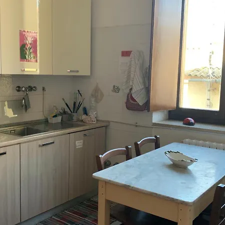 Casa Di Chiara Hostel