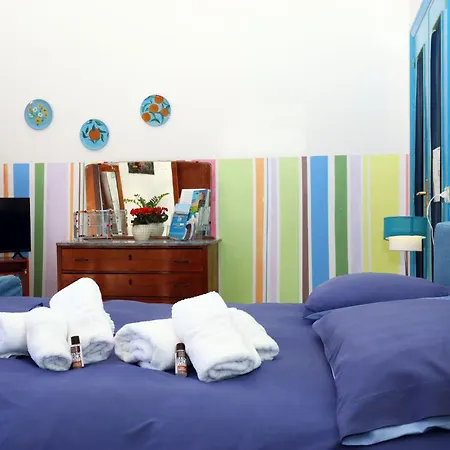 Casa Di Chiara Hostel